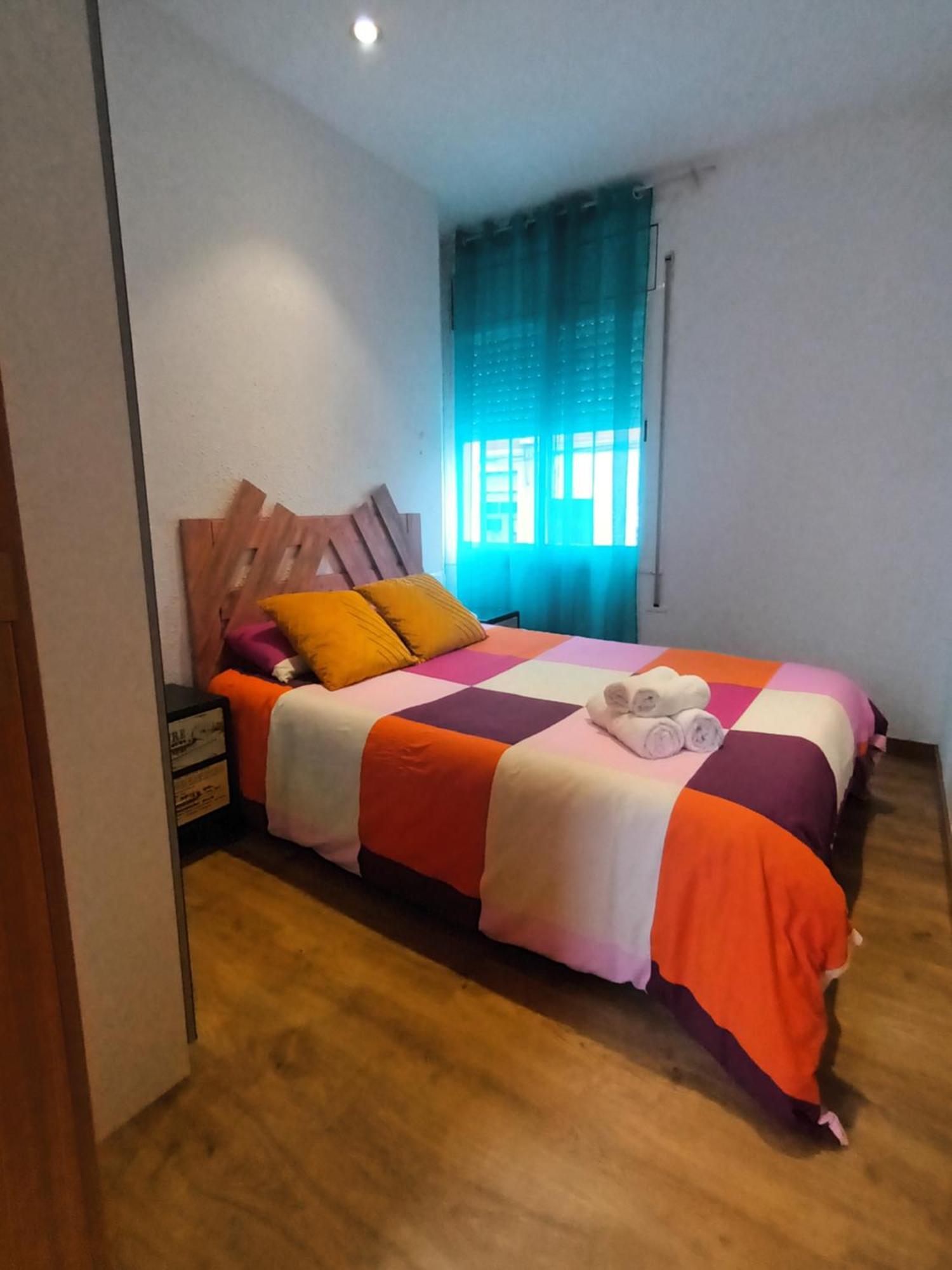 Apartamento Paris L'Hospitalet de Llobregat Exterior photo